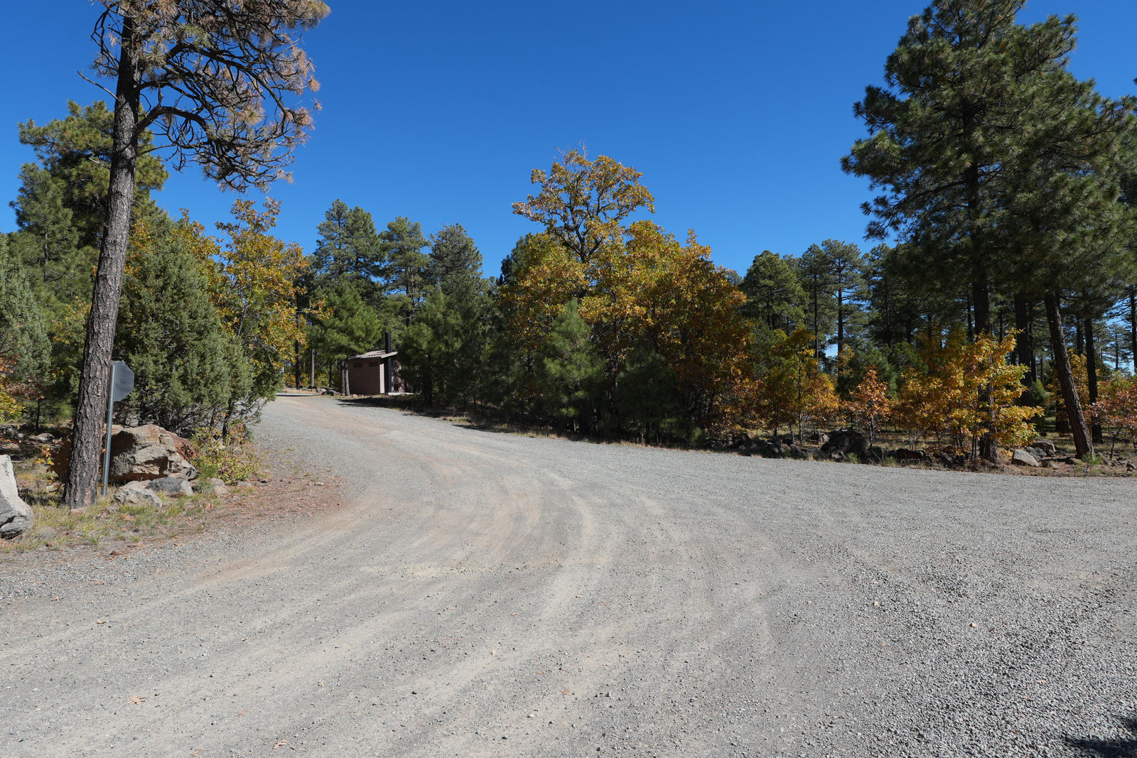 Camp table and ring